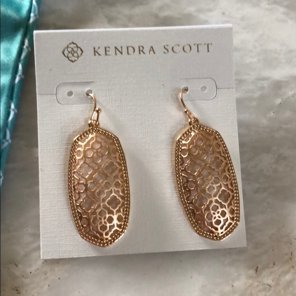 New Kendra scott Elle rose gold earrings